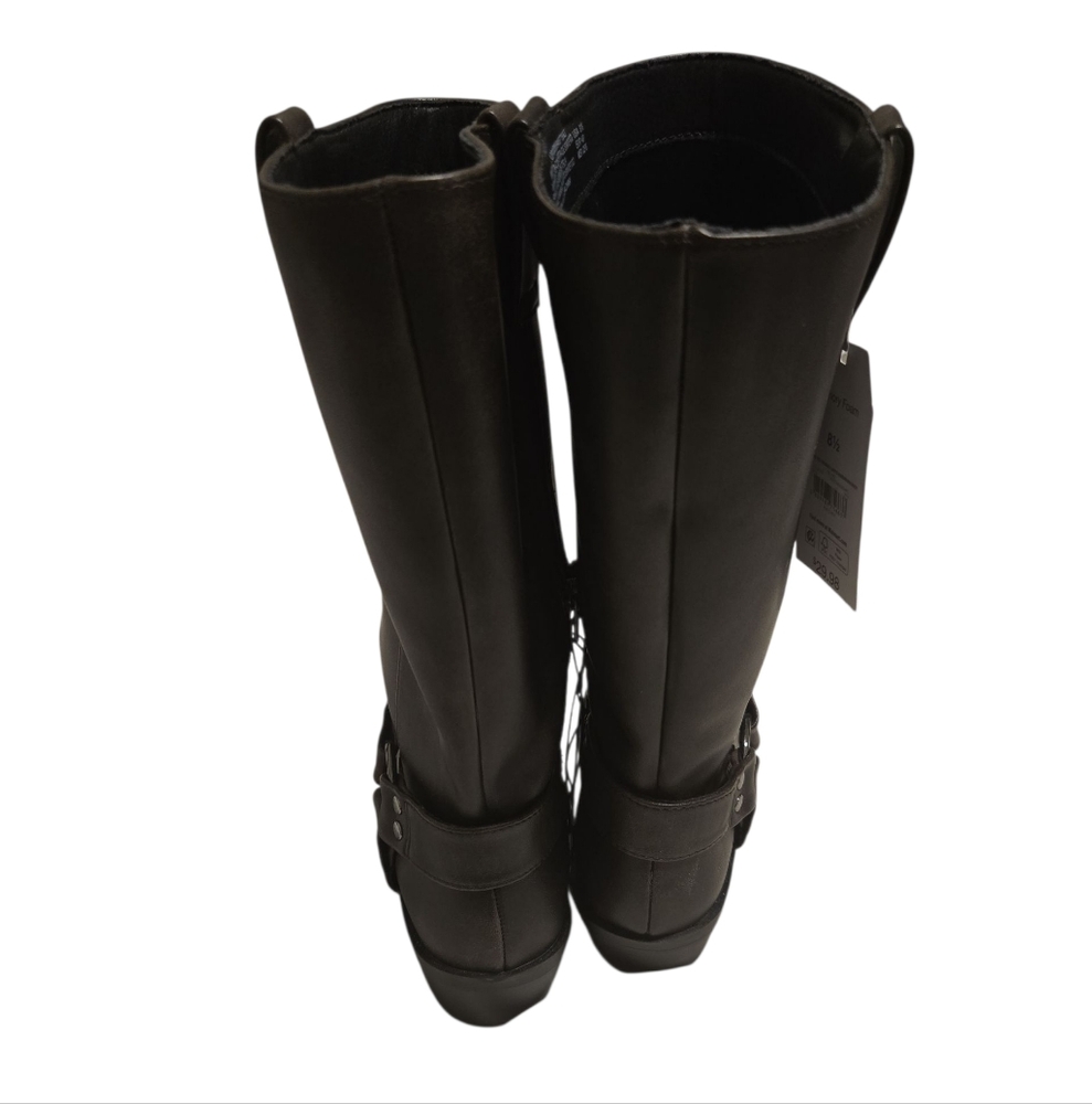 NEW-never worn- Women’s brown boots-size 8.5 - Time and Tru -half zipper - Picture 3 of 9